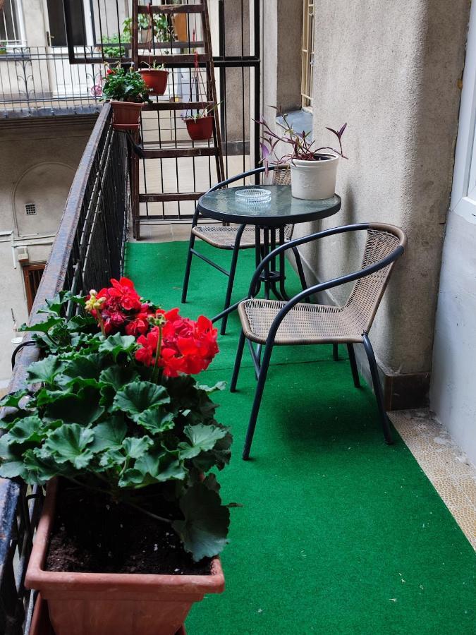 A Quiet Studio In The Heart Of The City Budapest Luaran gambar