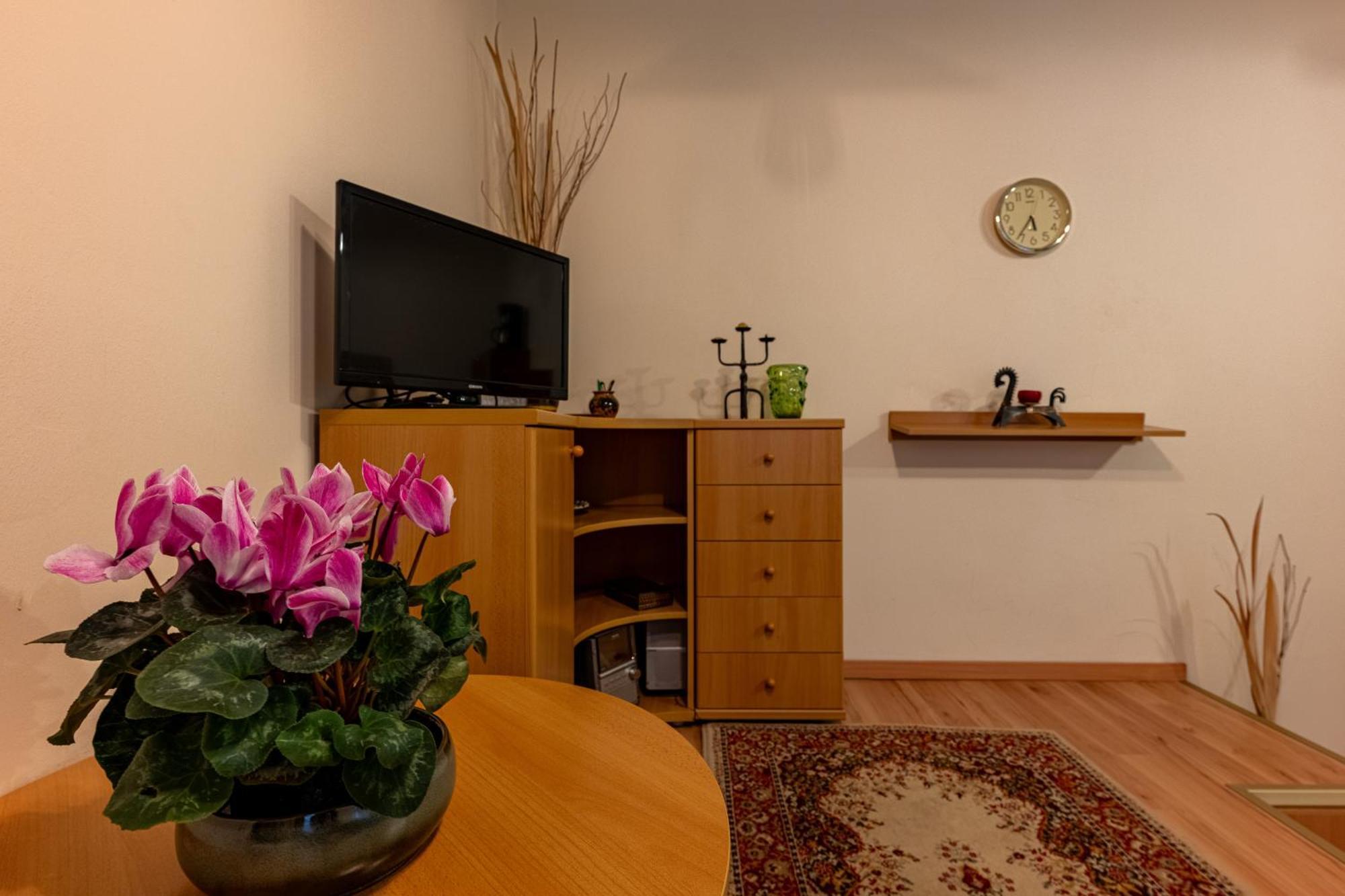 A Quiet Studio In The Heart Of The City Budapest Luaran gambar