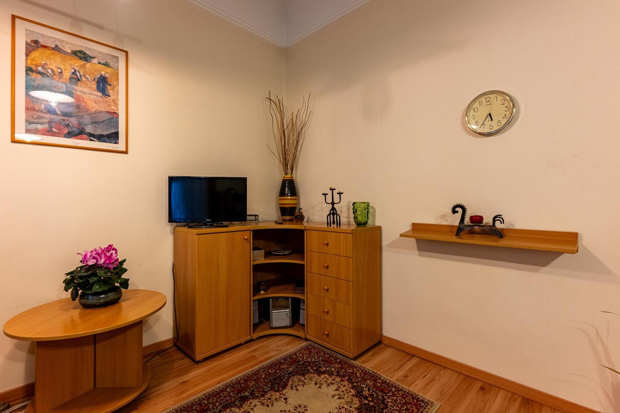 A Quiet Studio In The Heart Of The City Budapest Luaran gambar