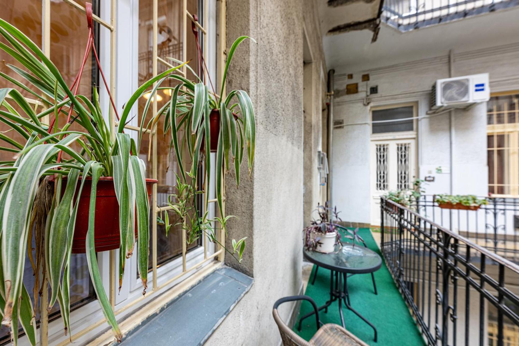 A Quiet Studio In The Heart Of The City Budapest Luaran gambar