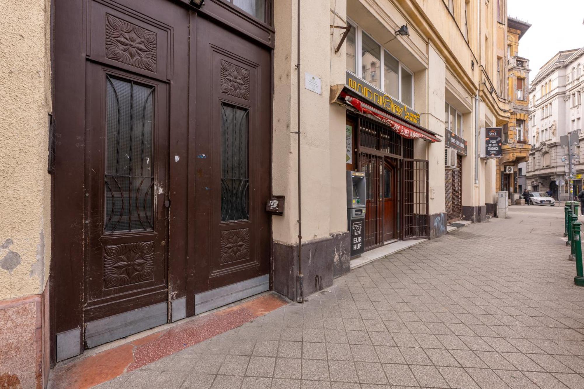 A Quiet Studio In The Heart Of The City Budapest Luaran gambar